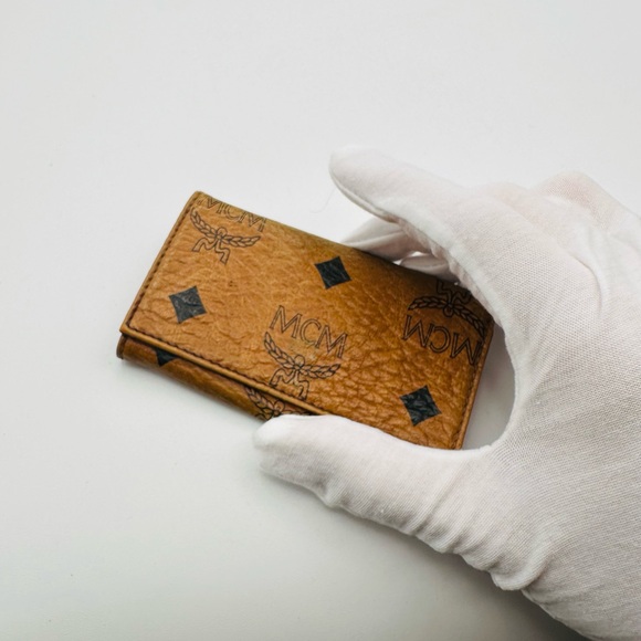 MCM Key Holder Wallet - Picture 5 of 10